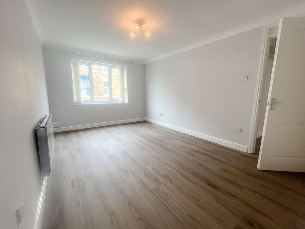 Property photo 2 of 12 Amber Ewemove Saltburn-1