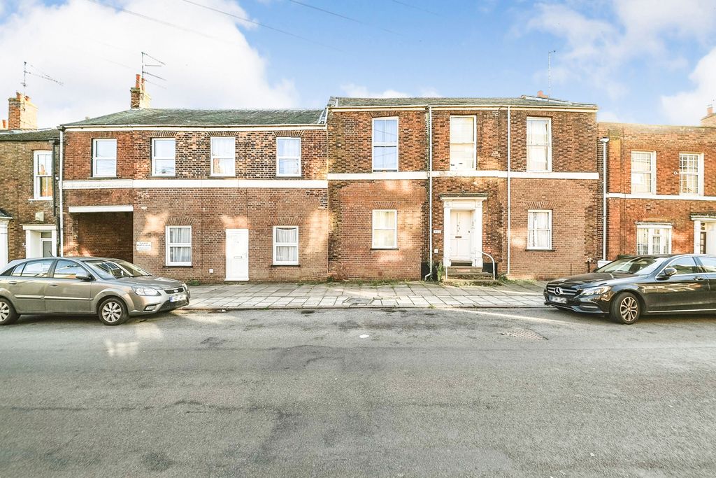 Property photo 2 of 15
