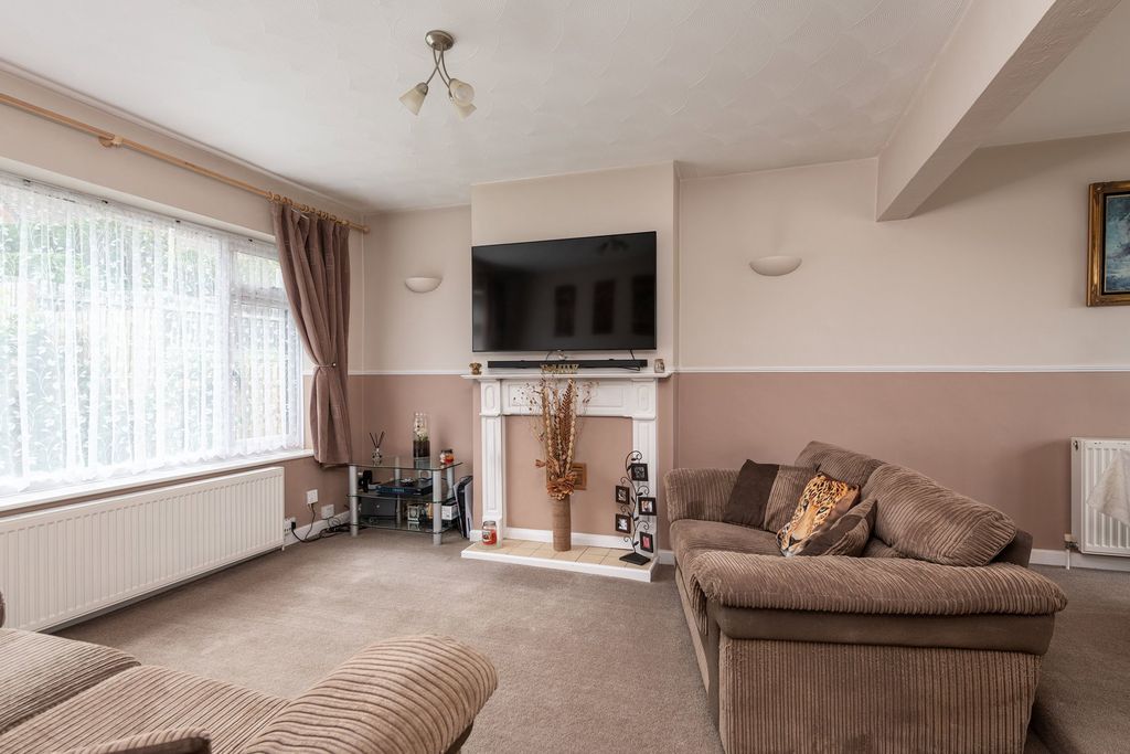 Property photo 3 of 21