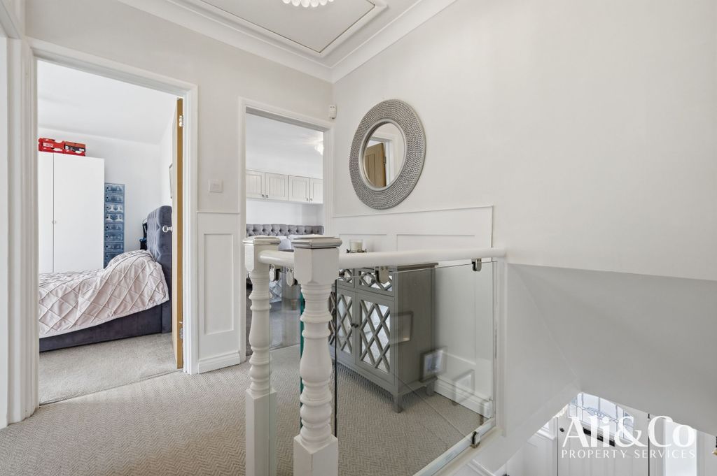 Additional image 16 of 4 bed semi-detached house for saleCollege Avenue, Grays RM17
