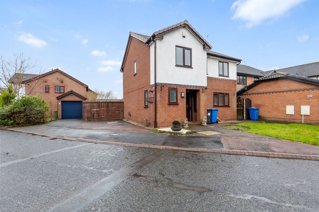 Property photo 1 of 22