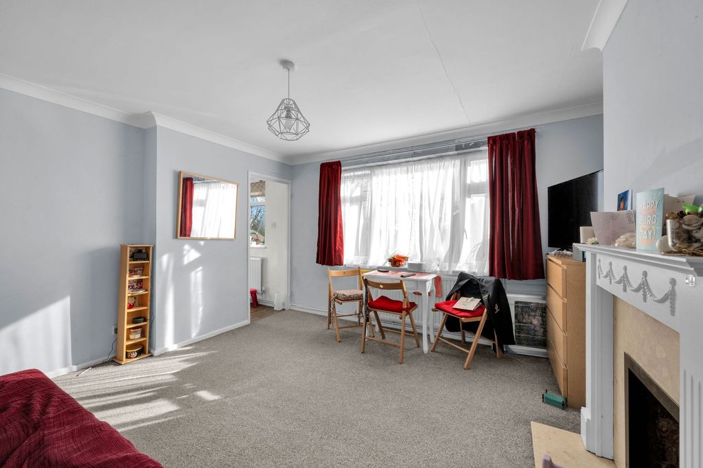 Property photo 2 of 7