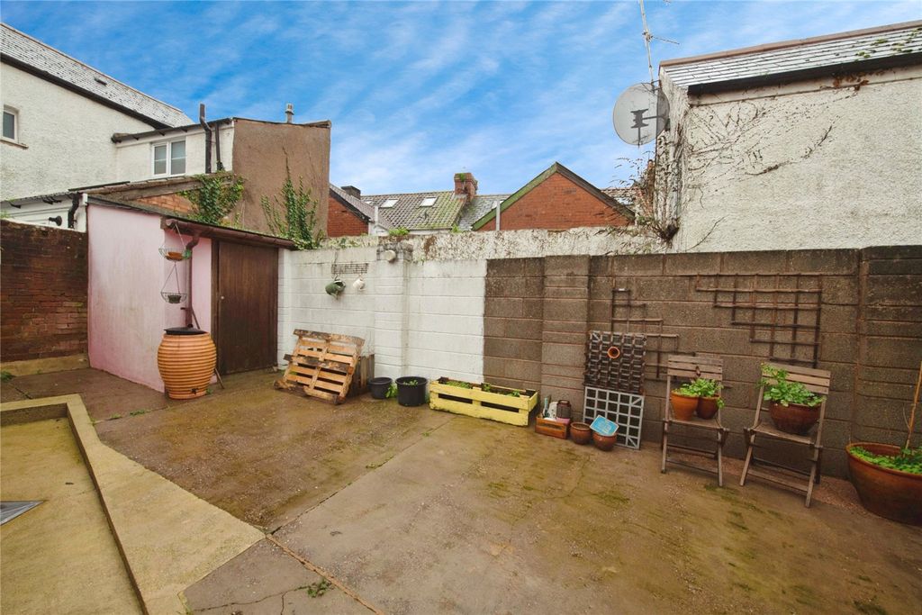 Property photo 2 of 19 Picture No. 30