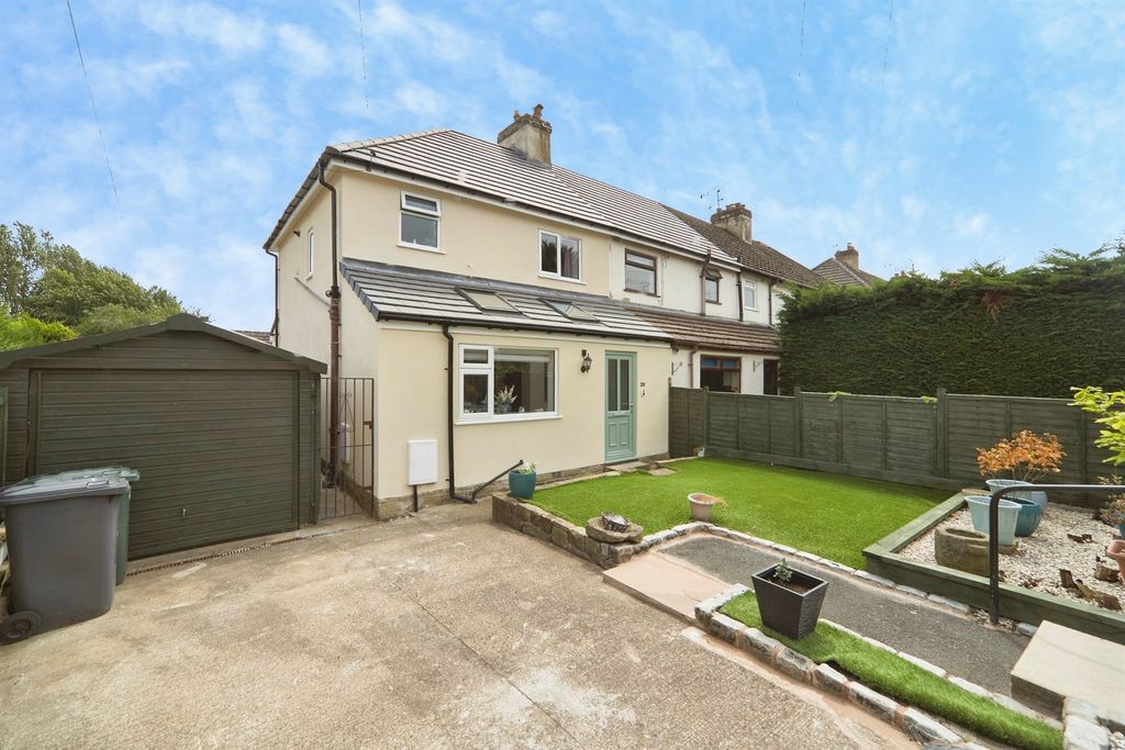 Property photo 1 of 20