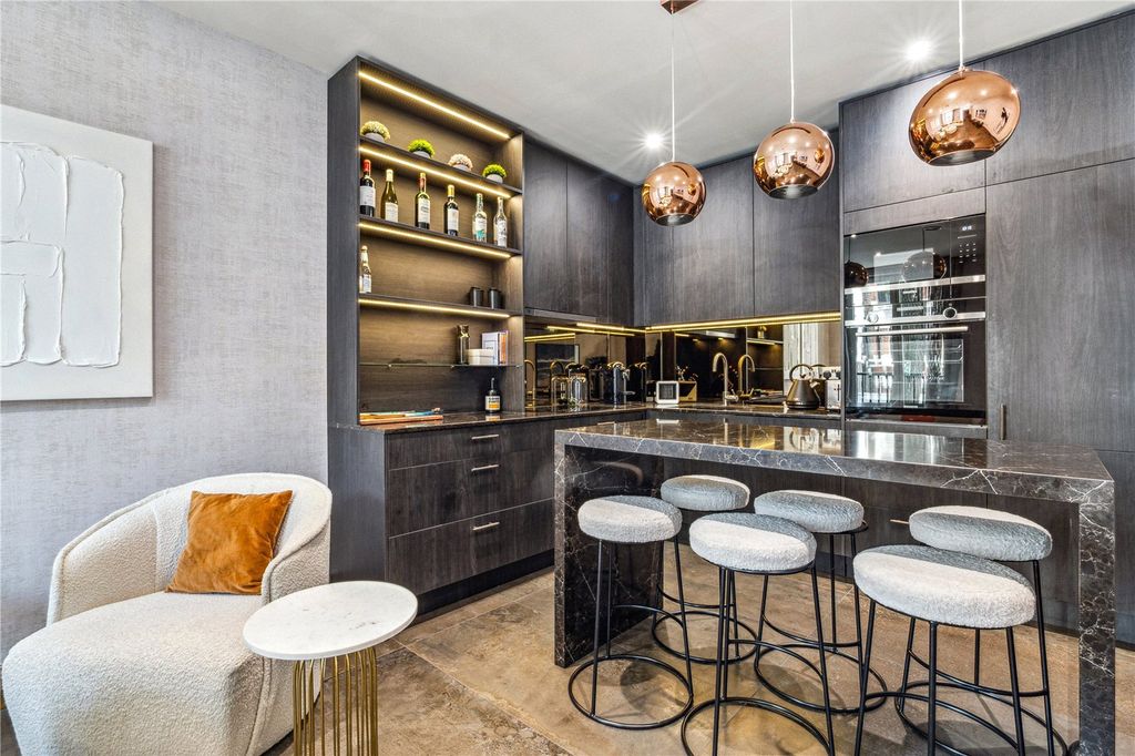 Property photo 1 of 20 Dining Area