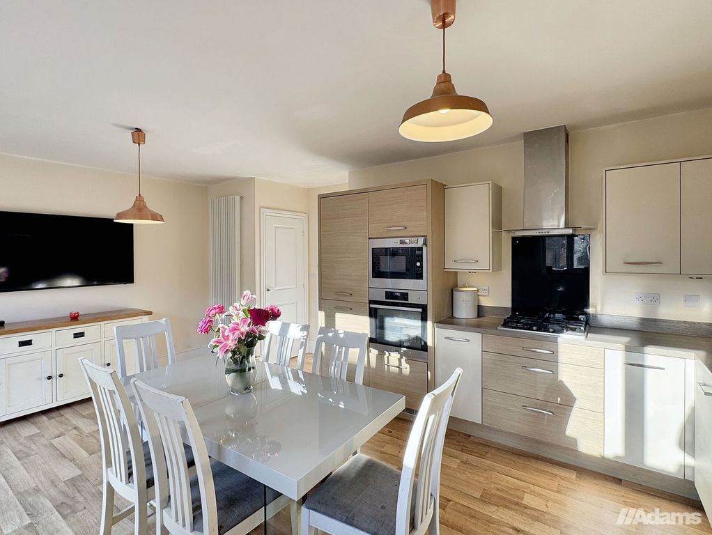 Property photo 2 of 26