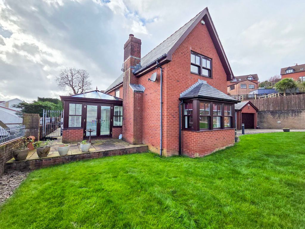 Property photo 2 of 73 Photo 80