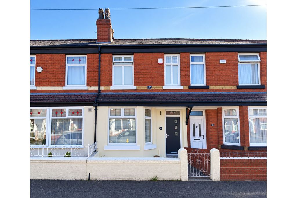 Property photo 1 of 1