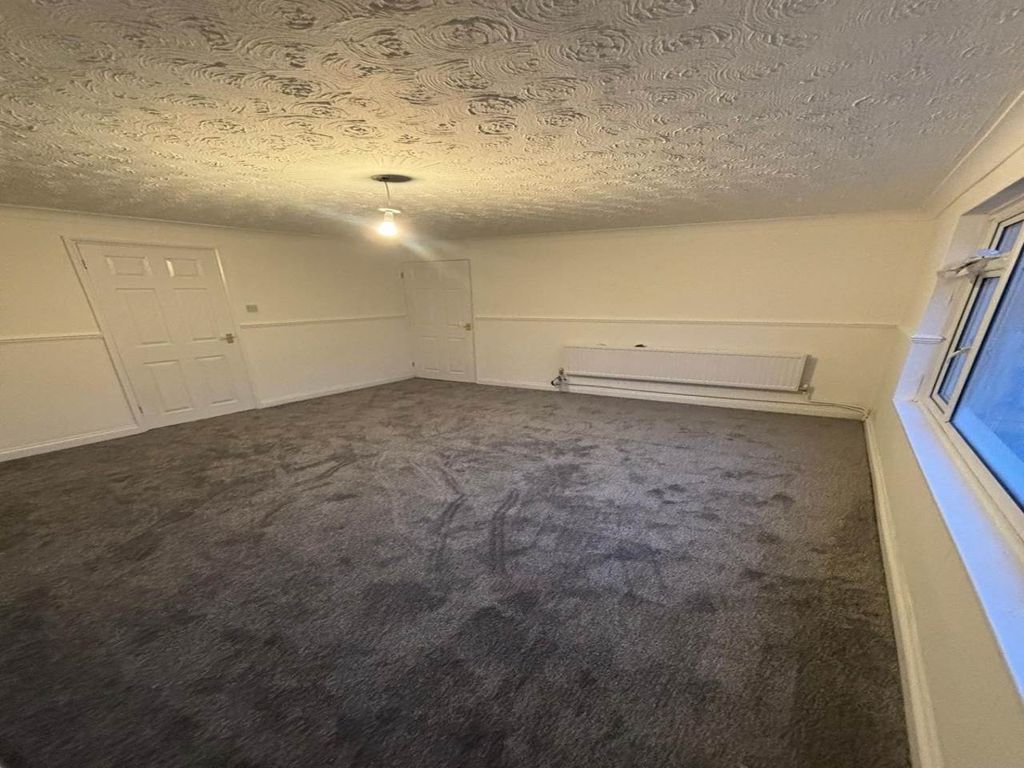 Property photo 1 of 5 26 Land Lr