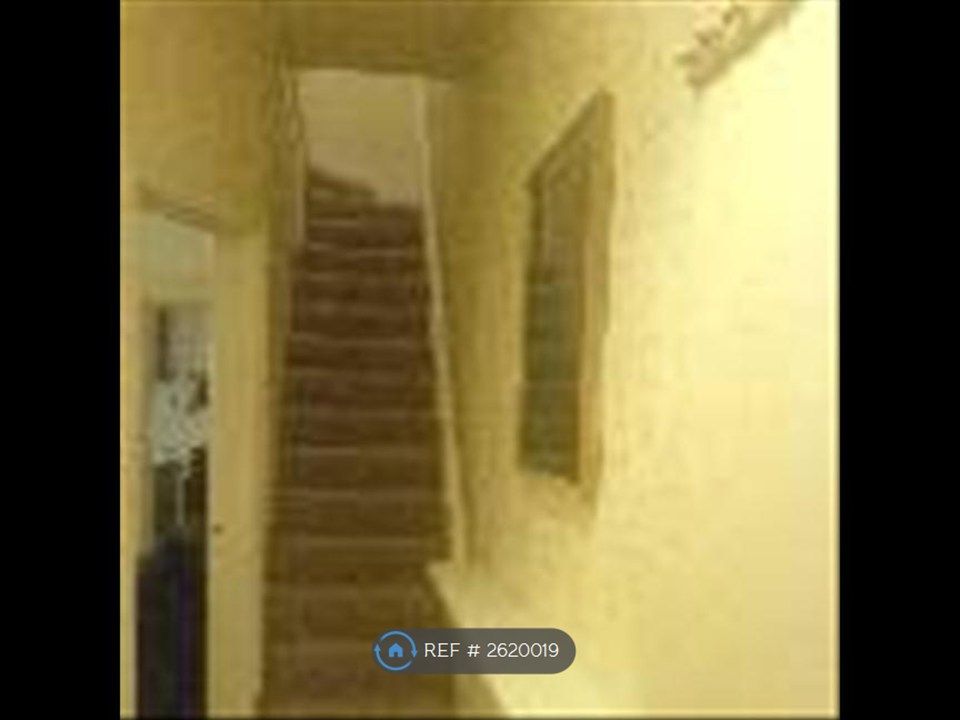 Property photo 3 of 13 Downstairs Entrance Hall