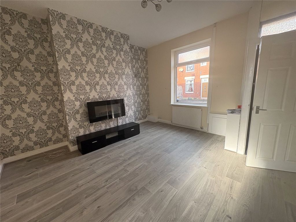 Property photo 2 of 10 Living Room