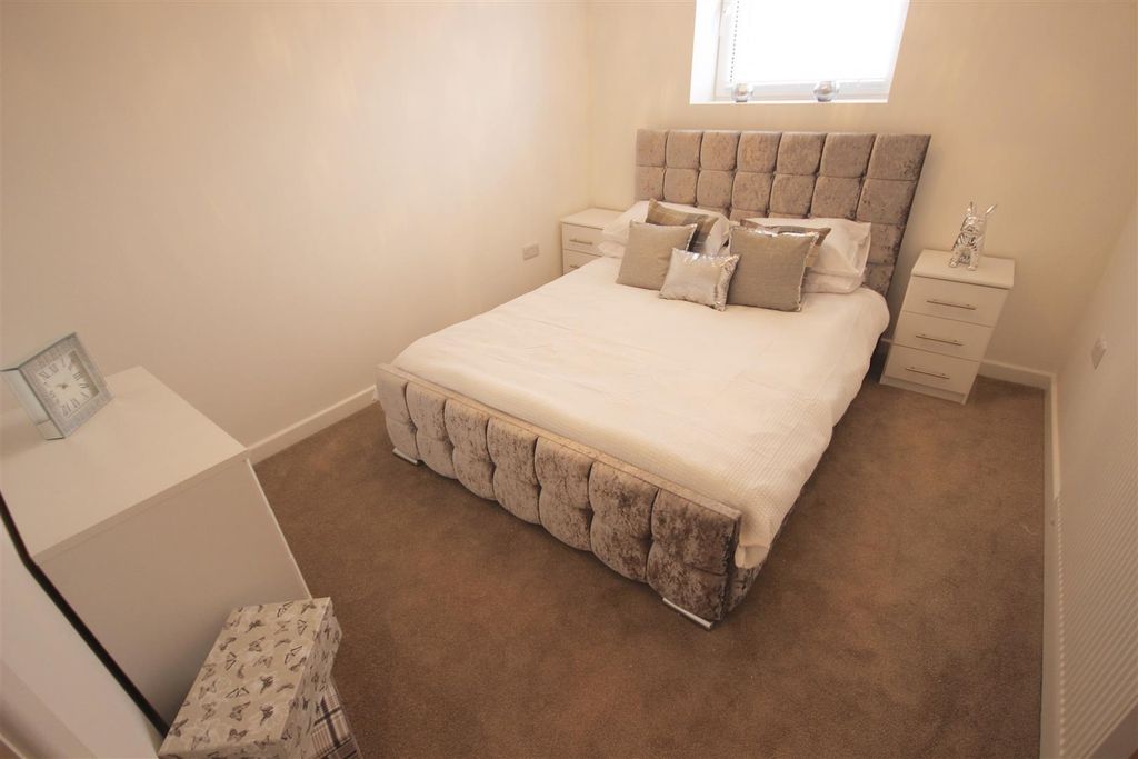 Property photo 3 of 7 Ysg5Z30Chky93Hkz7E9Sjq.Jpg