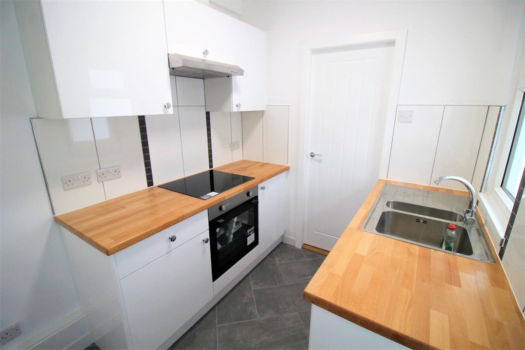 Property photo 1 of 16 Img_8969.Jpg