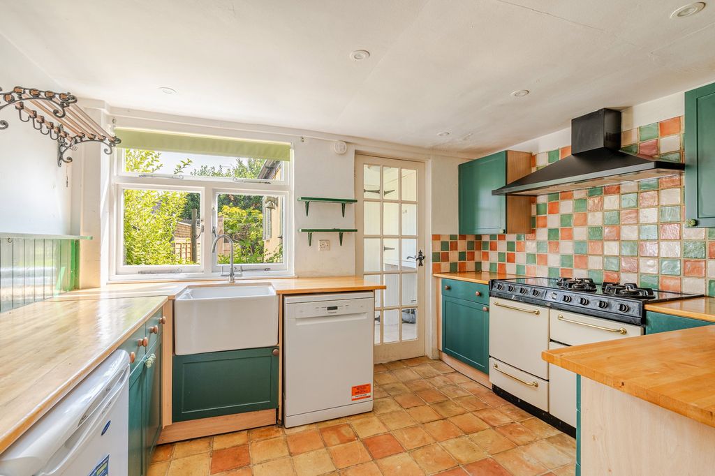 Property photo 3 of 14