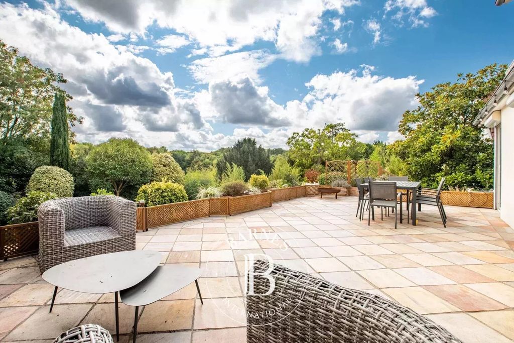 Property photo 1 of 26