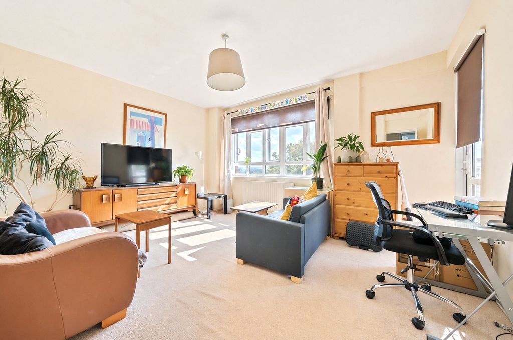 Property photo 1 of 11 Picture No. 25