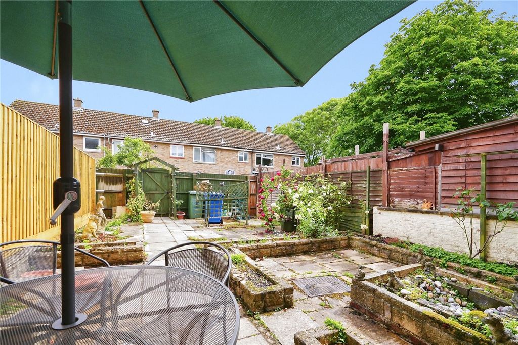 Property photo 2 of 10 Picture No. 03