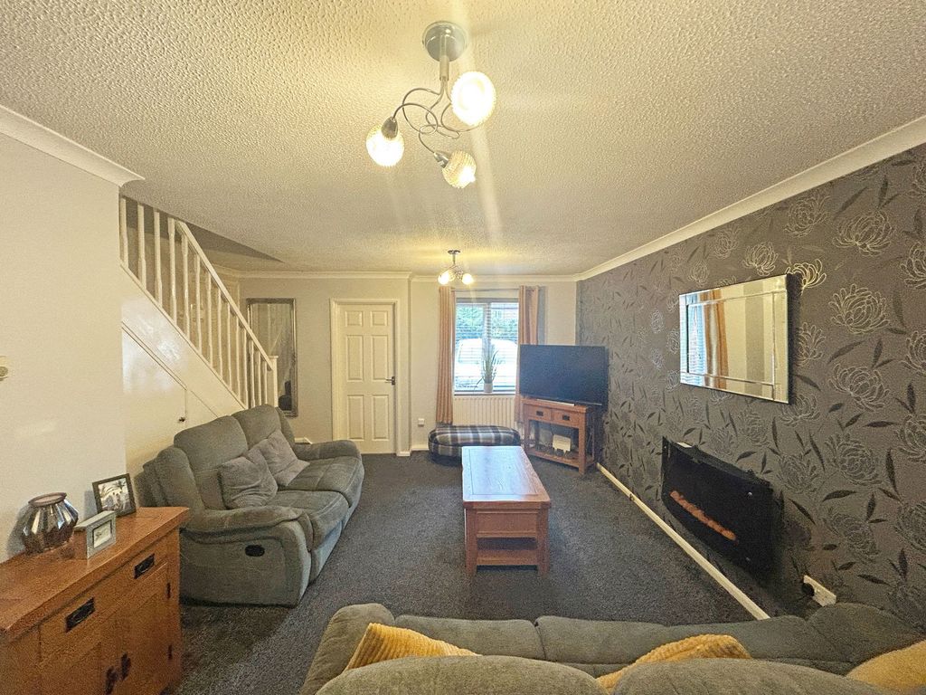Property photo 3 of 18