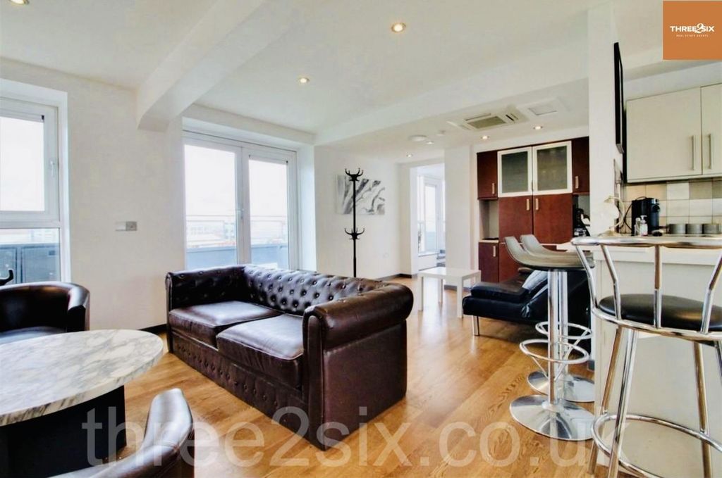 Property photo 2 of 29 Gallery