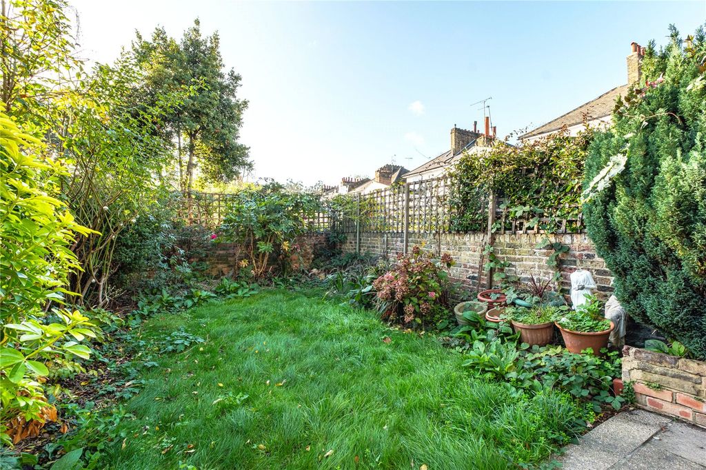 Property photo 3 of 3 Picture No. 04