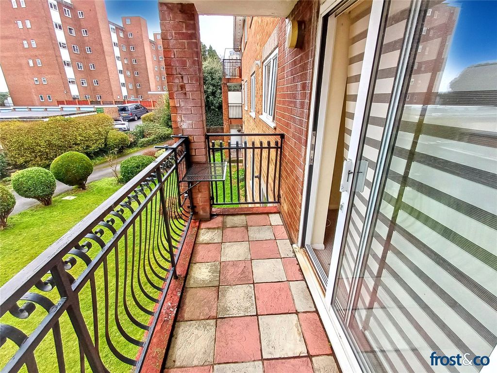 Property photo 3 of 18 Balcony