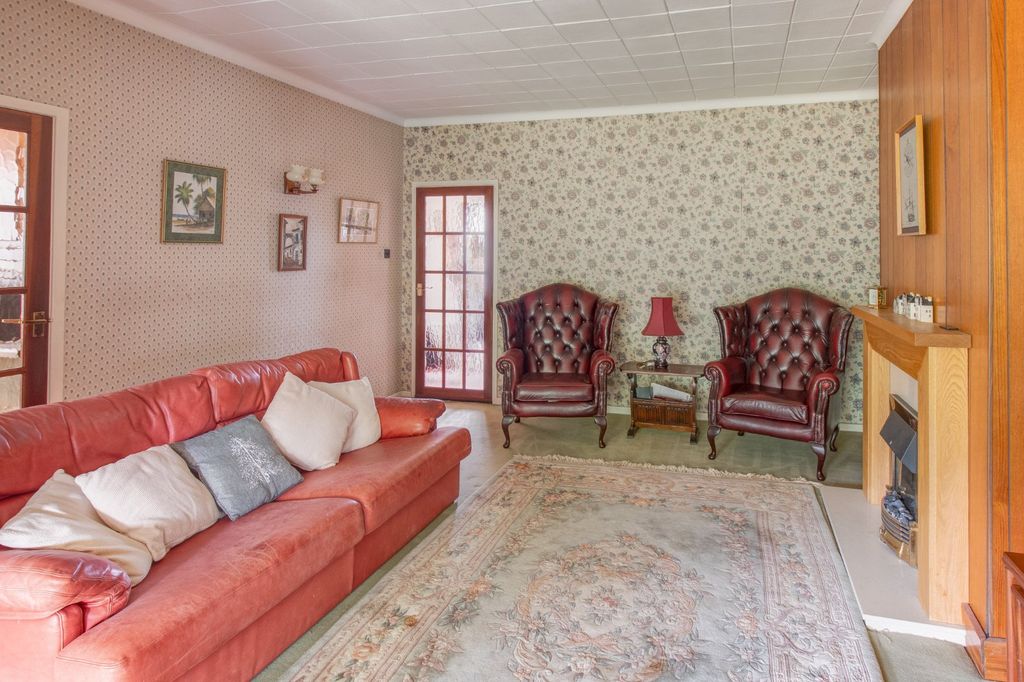 Property photo 3 of 13 Picture No. 12