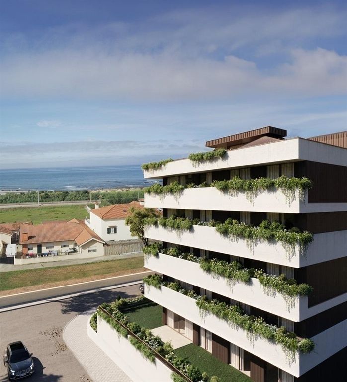 Property photo 1 of 13 Flat T2 Sell In São Félix Da Marinha,Vila Nova De Gaia