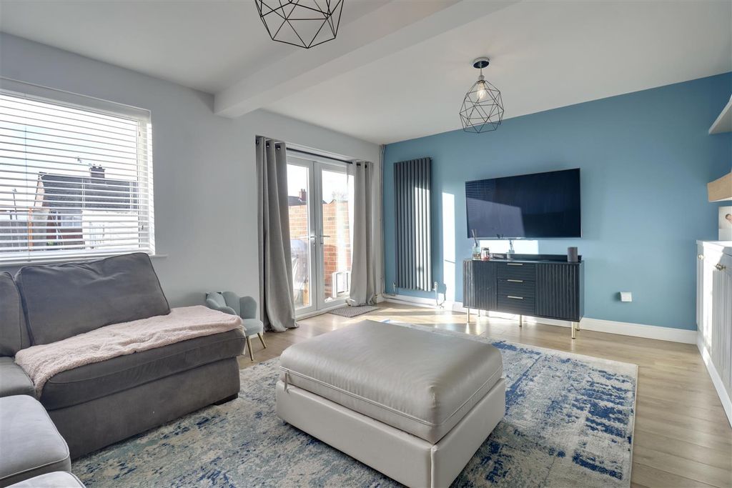 Property photo 2 of 23 4Ad7B5C9-3300-4125-994A-0Ff9F566Be87_1_201_A.Jpeg