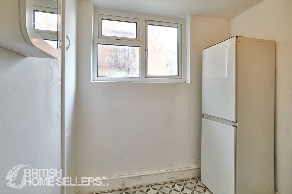 Property photo 3 of 15 Picture No. 05