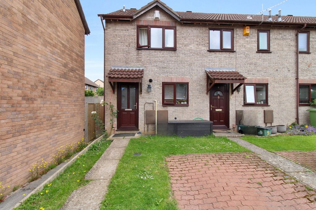 Property photo 1 of 8