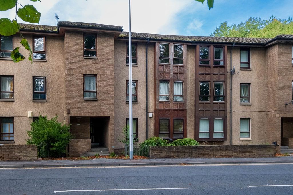 Property photo 1 of 26 Lochee Rd (29)