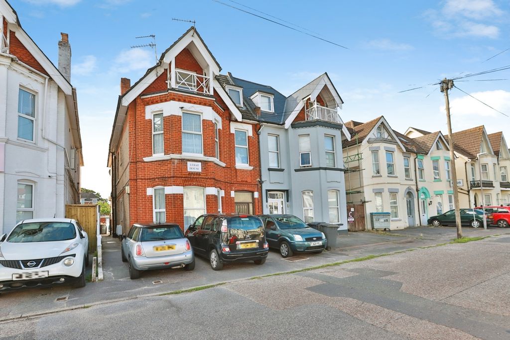 Property photo 1 of 25 Pbox-Img.Jpg