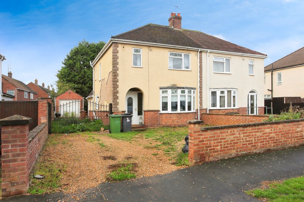 Property photo 1 of 17