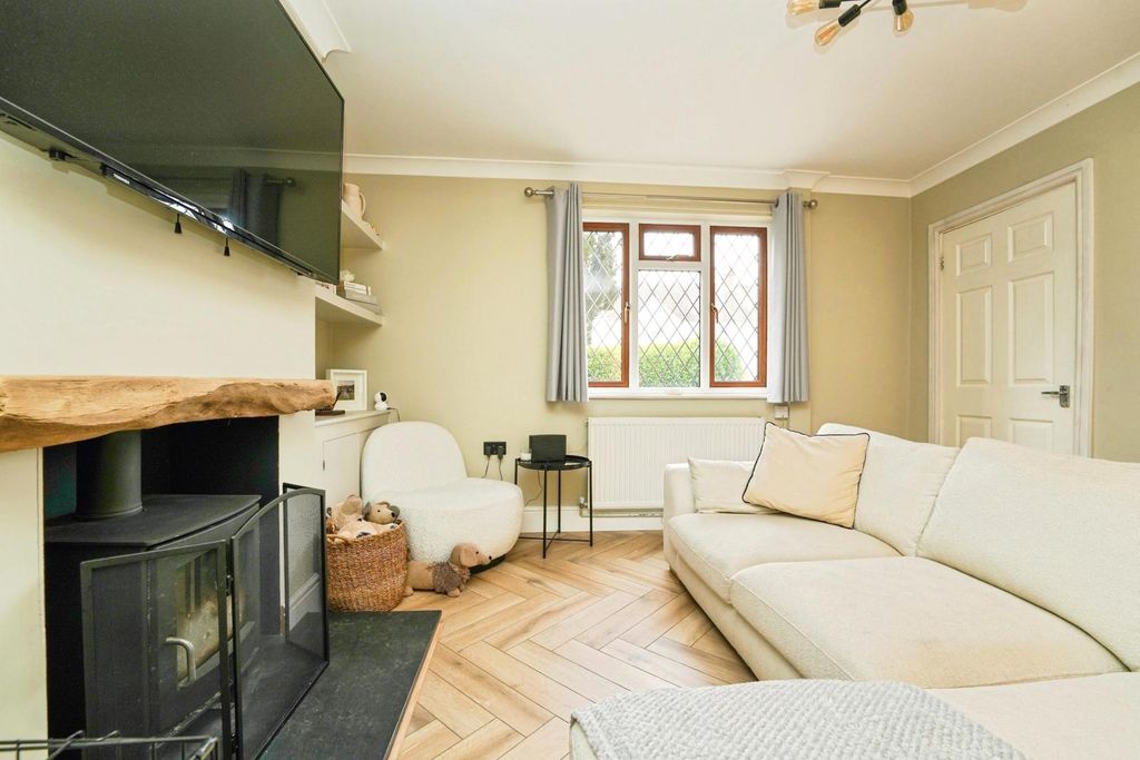 Property photo 2 of 13 Pbox-Img.Jpg