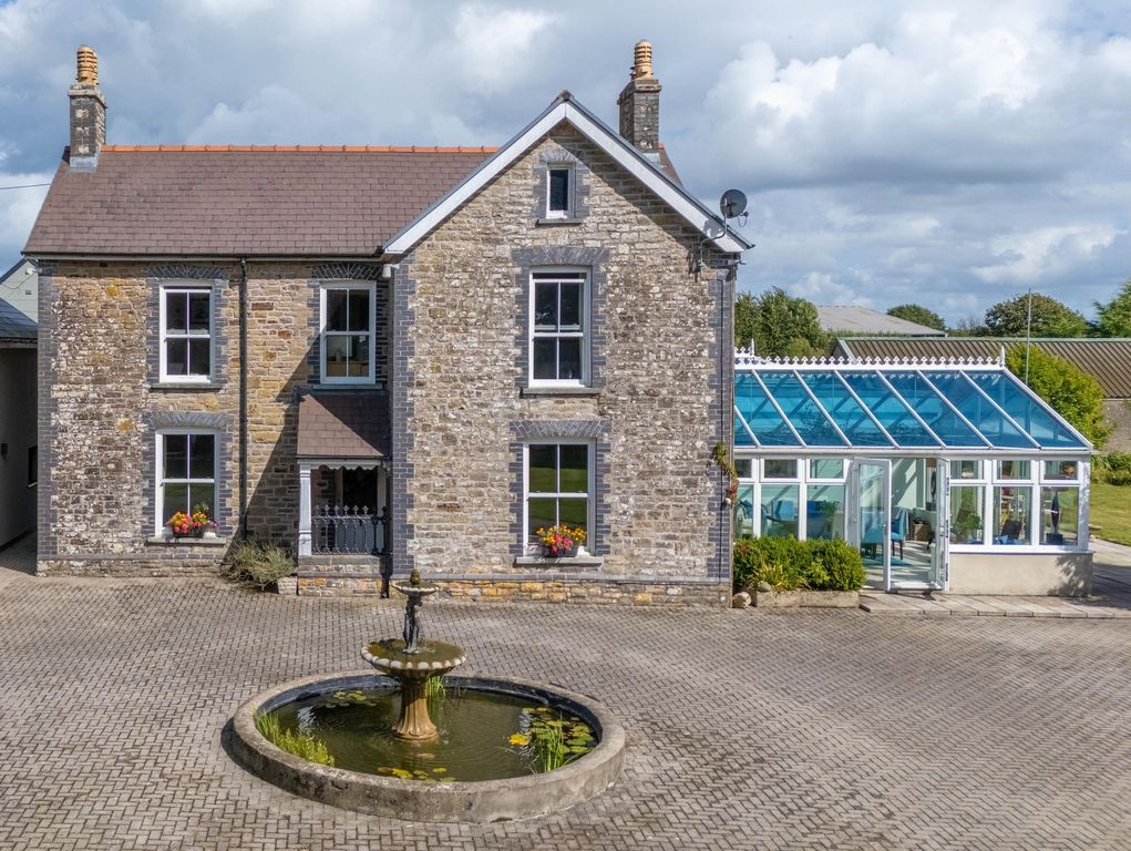 Property photo 1 of 54