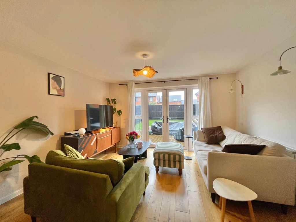 Property photo 3 of 21