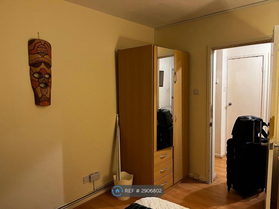 Property photo 3 of 5