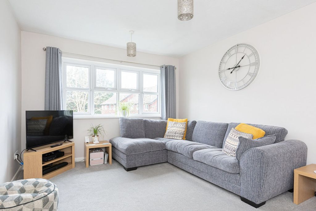 Property photo 2 of 7