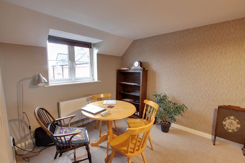 Property photo 3 of 10 Photo 2