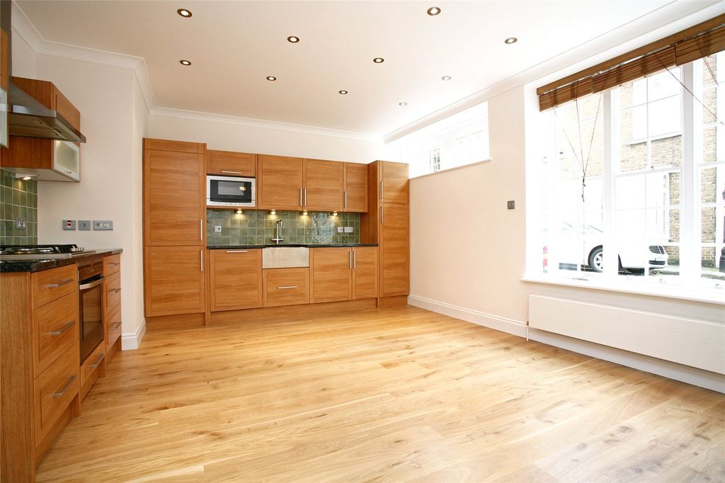 Property photo 3 of 7 Picture No. 70