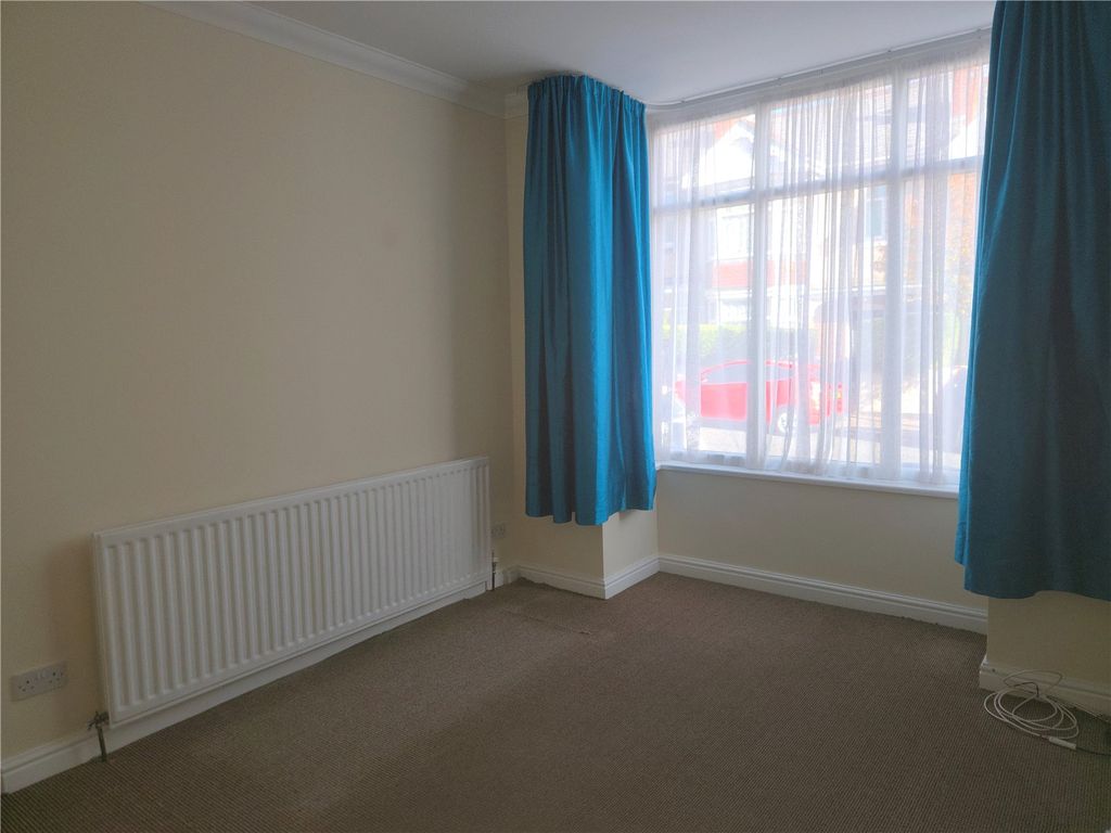 Property photo 2 of 16 Front Reception