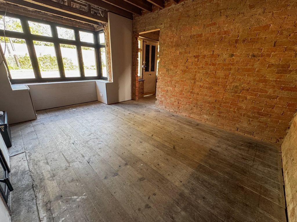 Property photo 3 of 18