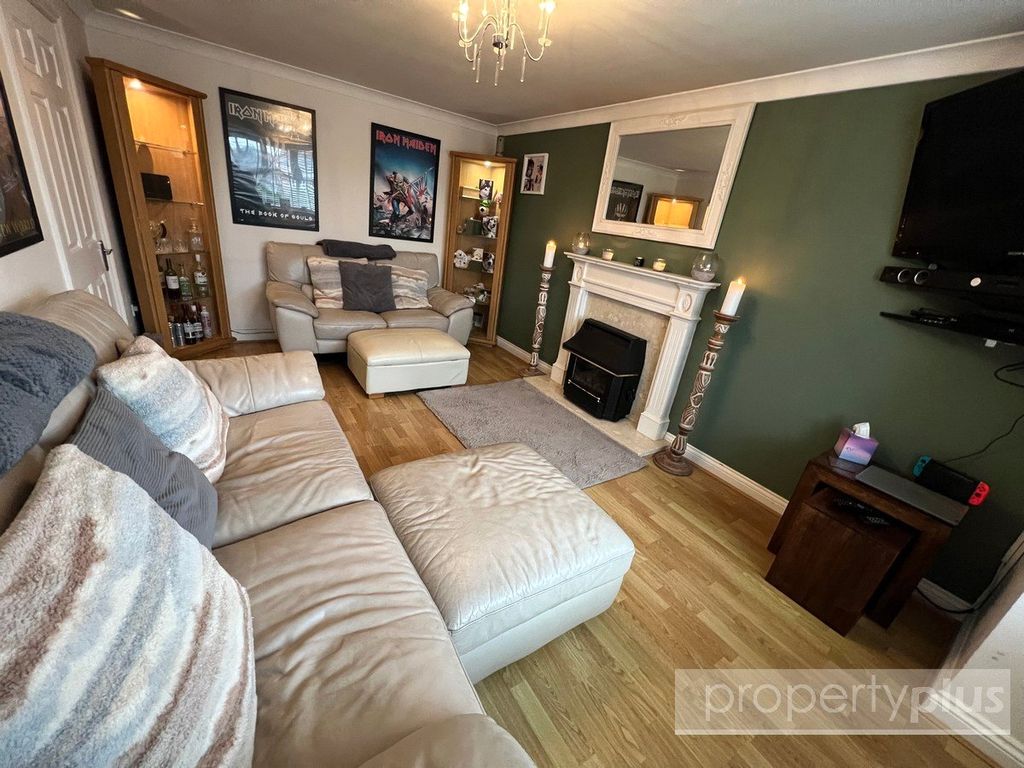 Property photo 3 of 19 Picture No. 17