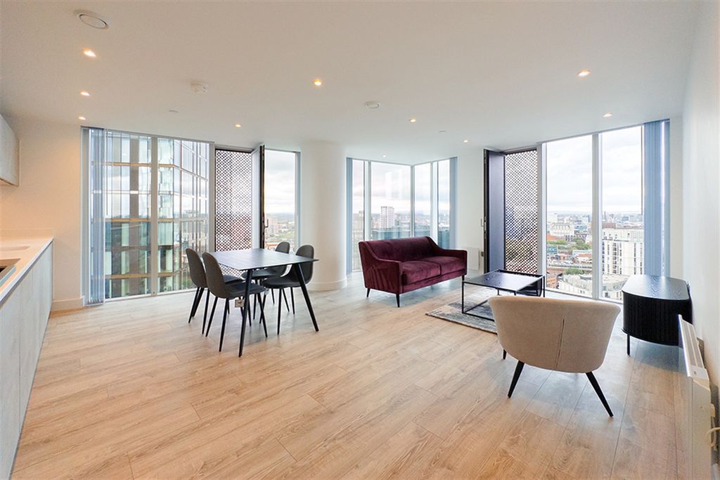 Property photo 1 of 22 (Main)