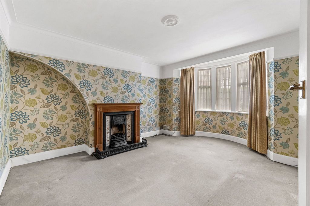 Property photo 3 of 14 Picture No. 05