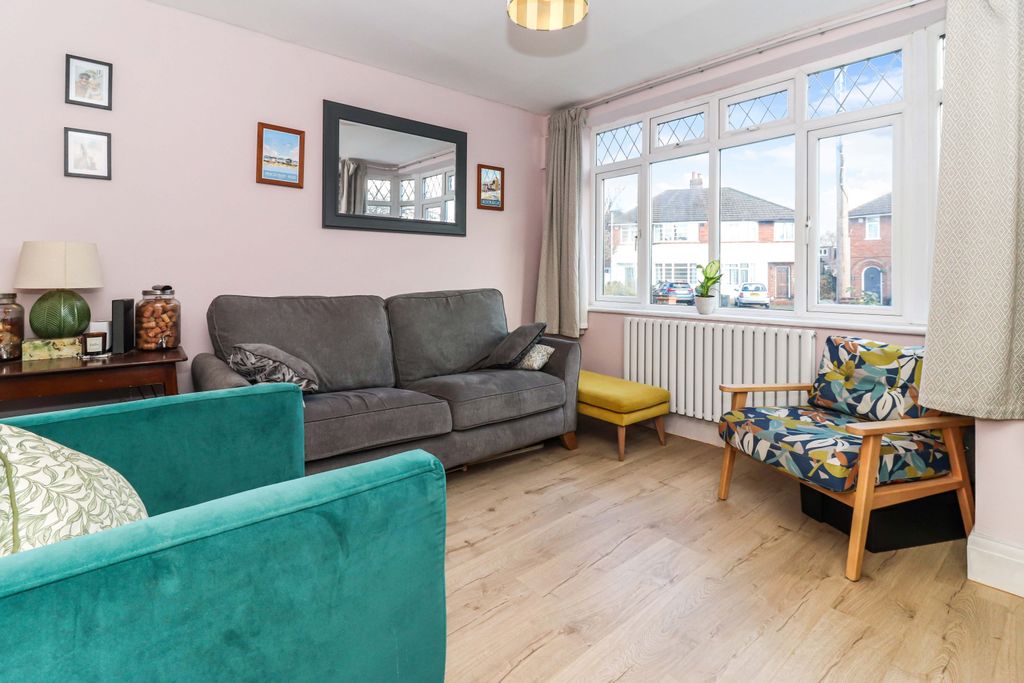 Property photo 2 of 27 Sitting Room