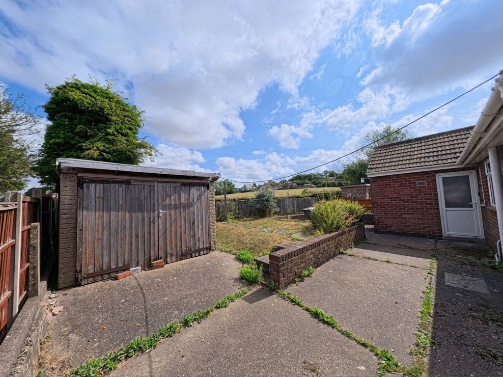 Property photo 3 of 14 Photo 6