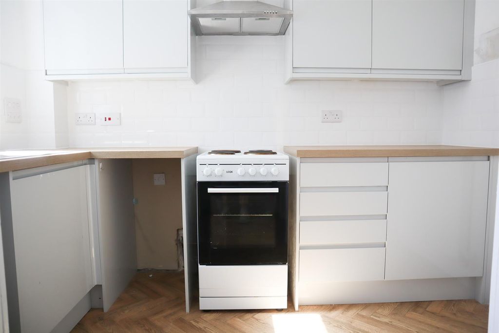 Property photo 2 of 10 Img_3179.Jpg