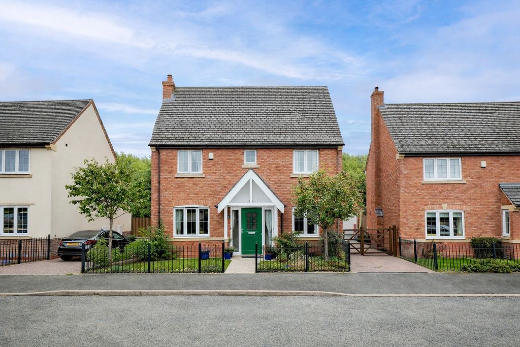 Property photo 1 of 27 Front