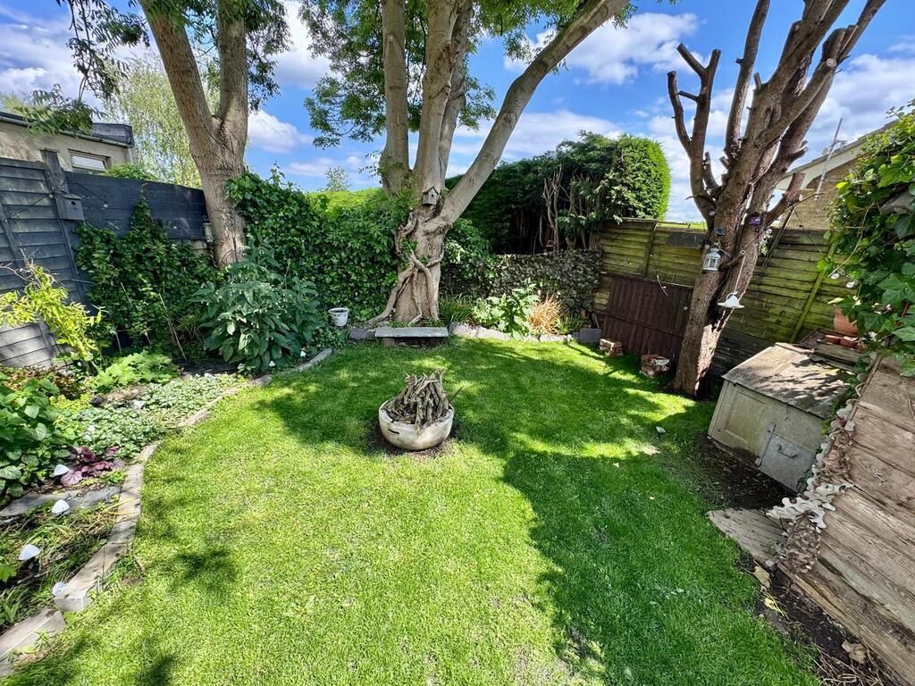 Property photo 2 of 16 Photo 2